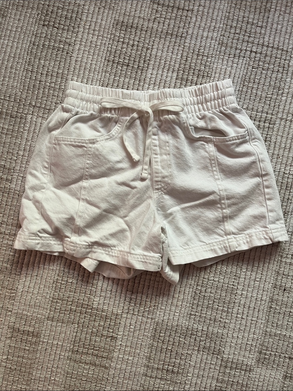 Universal Thread High Waist Shorts in White and Light Blue - Picture 5 of 7